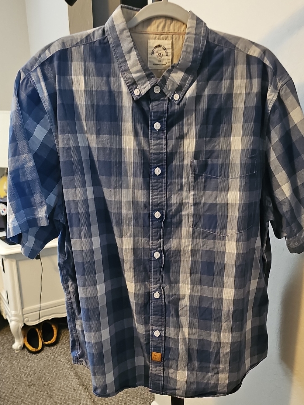 Men's Blue Plaid Short-Sleeve Button-Down Shirt